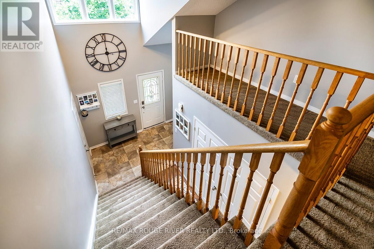 1330 EAGLE CRESCENT Image 16