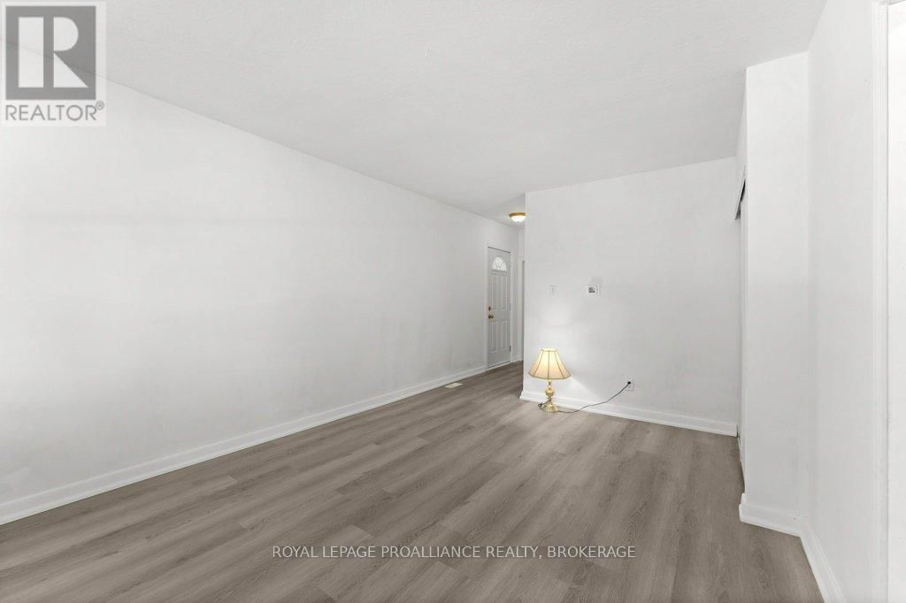 468-470 VICTORIA STREET Image 10