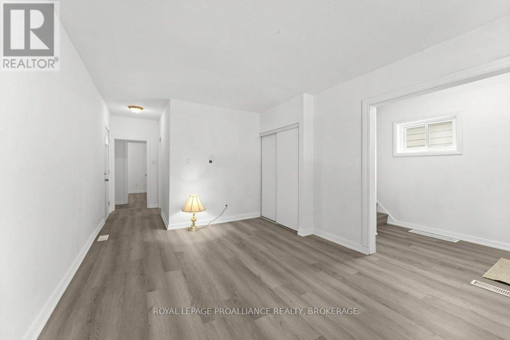 468-470 VICTORIA STREET Image 12
