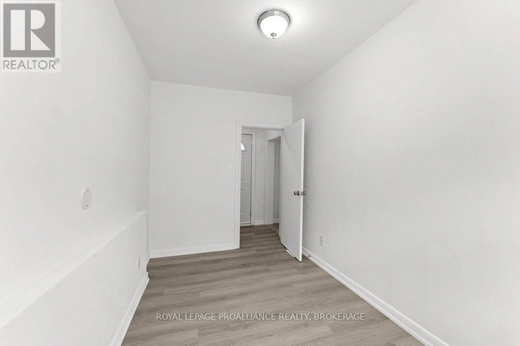 468-470 VICTORIA STREET Image 15