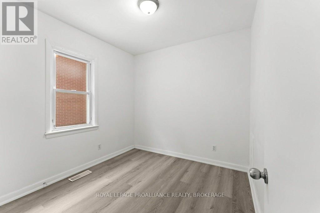 468-470 VICTORIA STREET Image 17