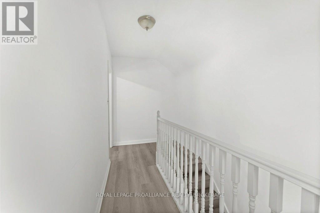 468-470 VICTORIA STREET Image 24