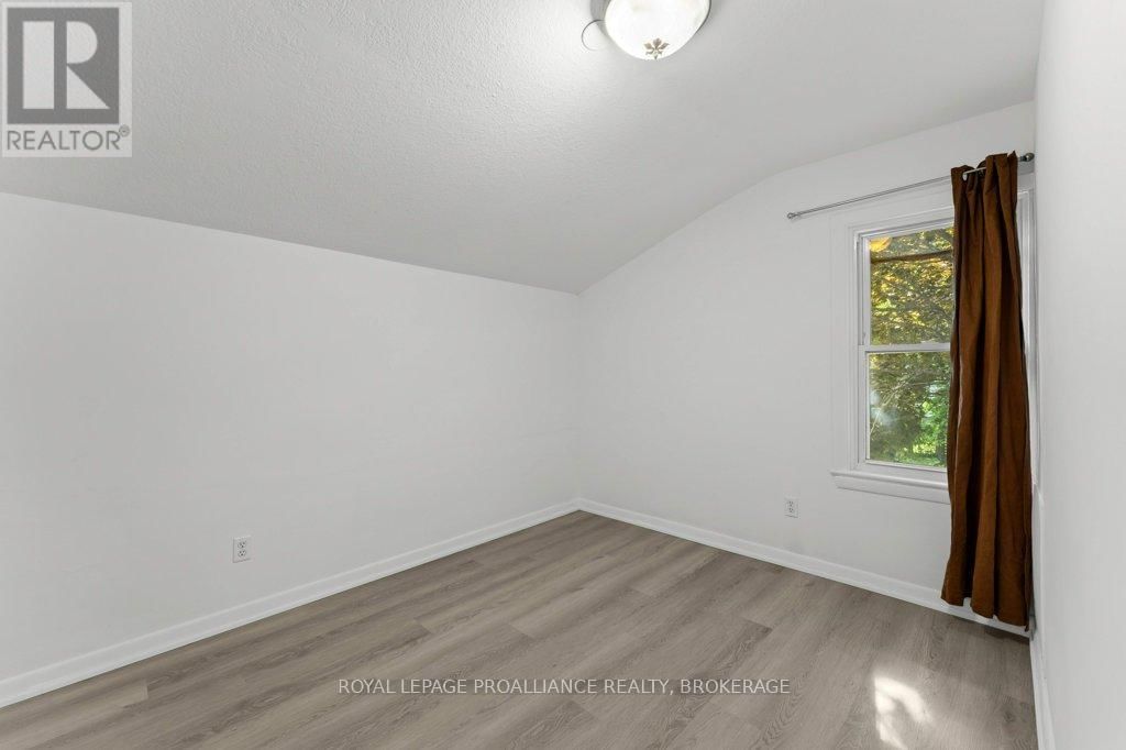 468-470 VICTORIA STREET Image 36