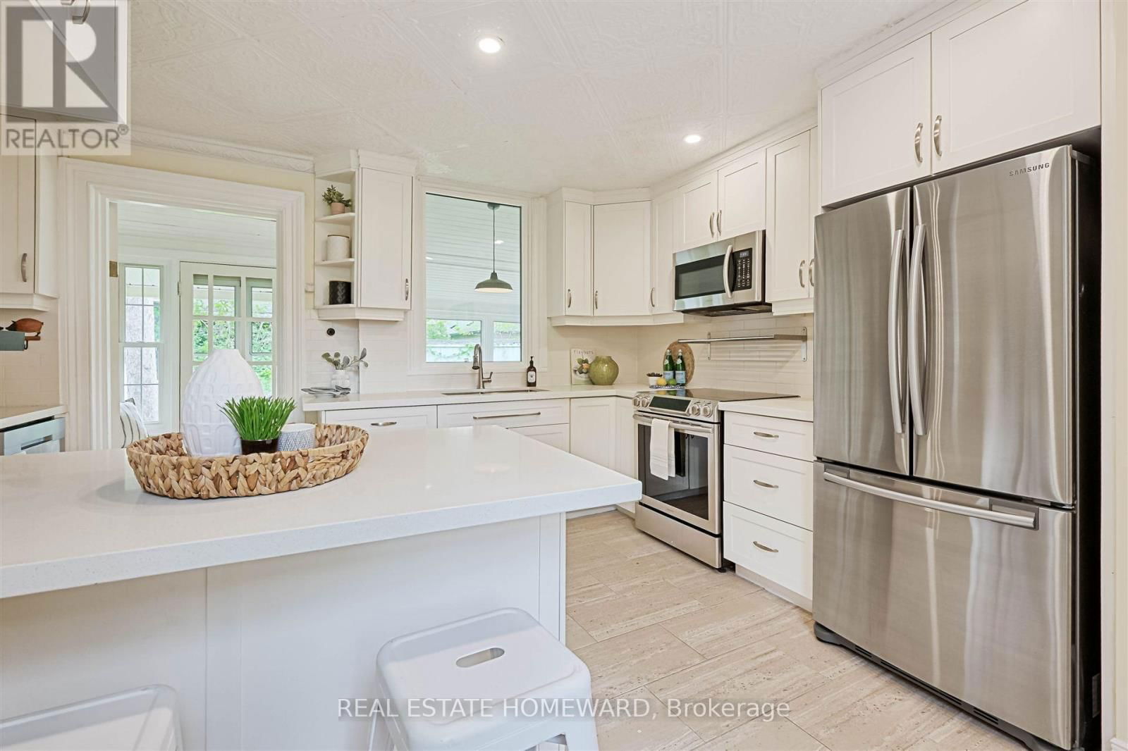 429 GEORGE STREET Image 13