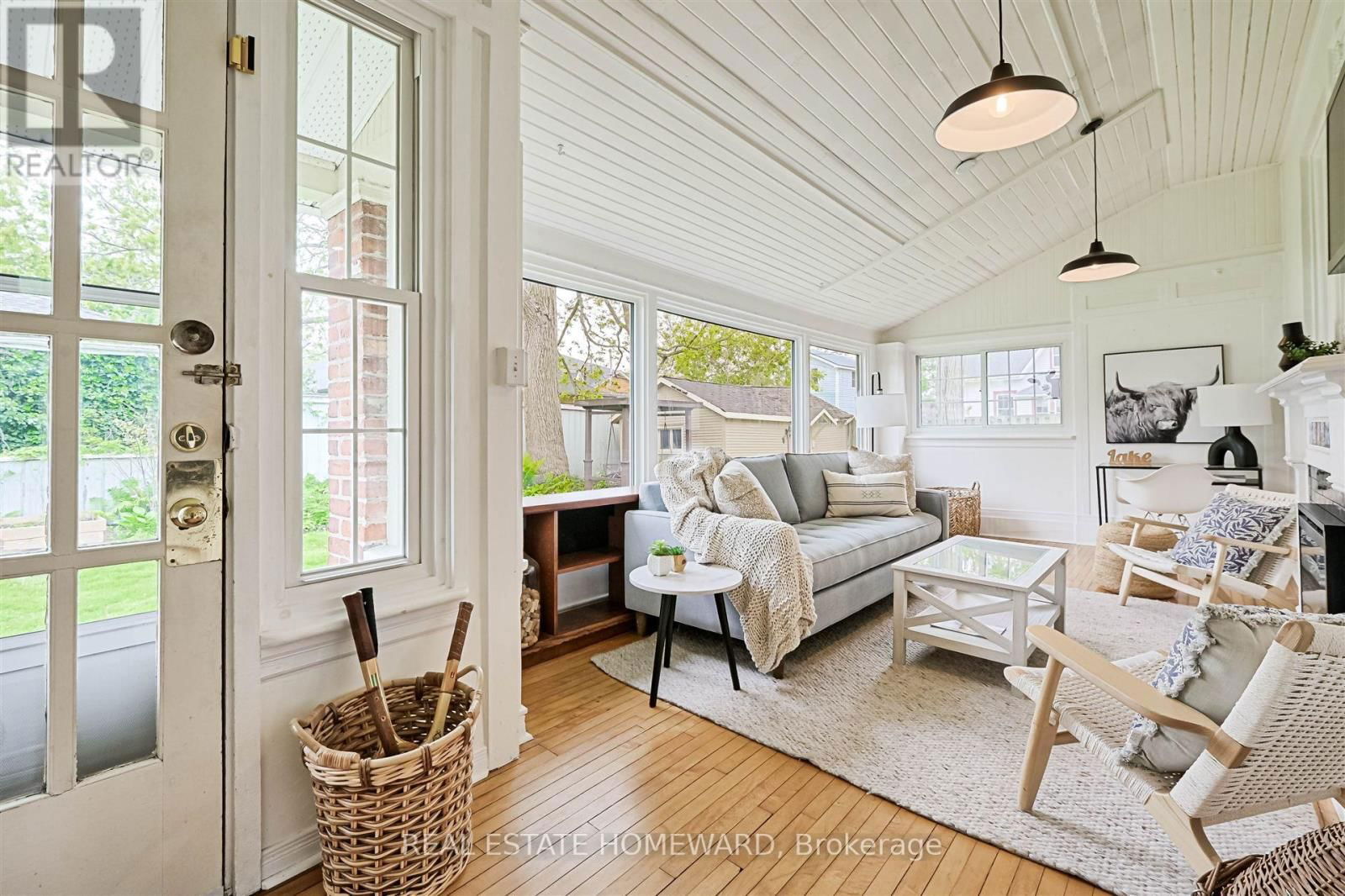 429 GEORGE STREET Image 17