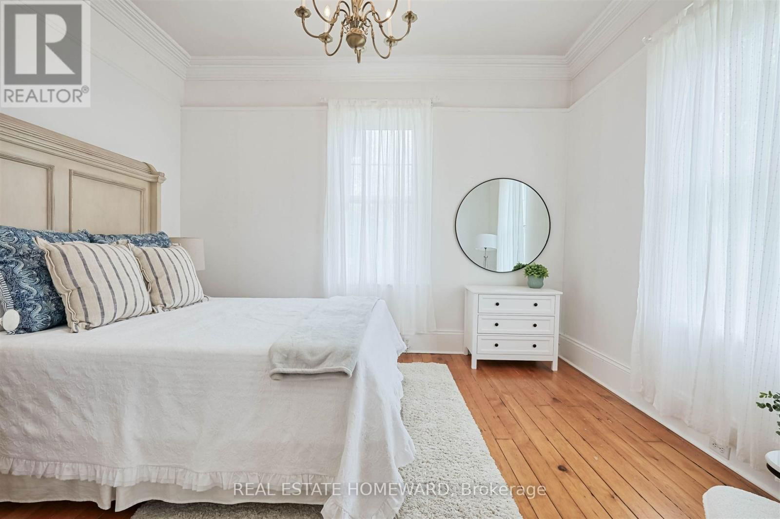 429 GEORGE STREET Image 25