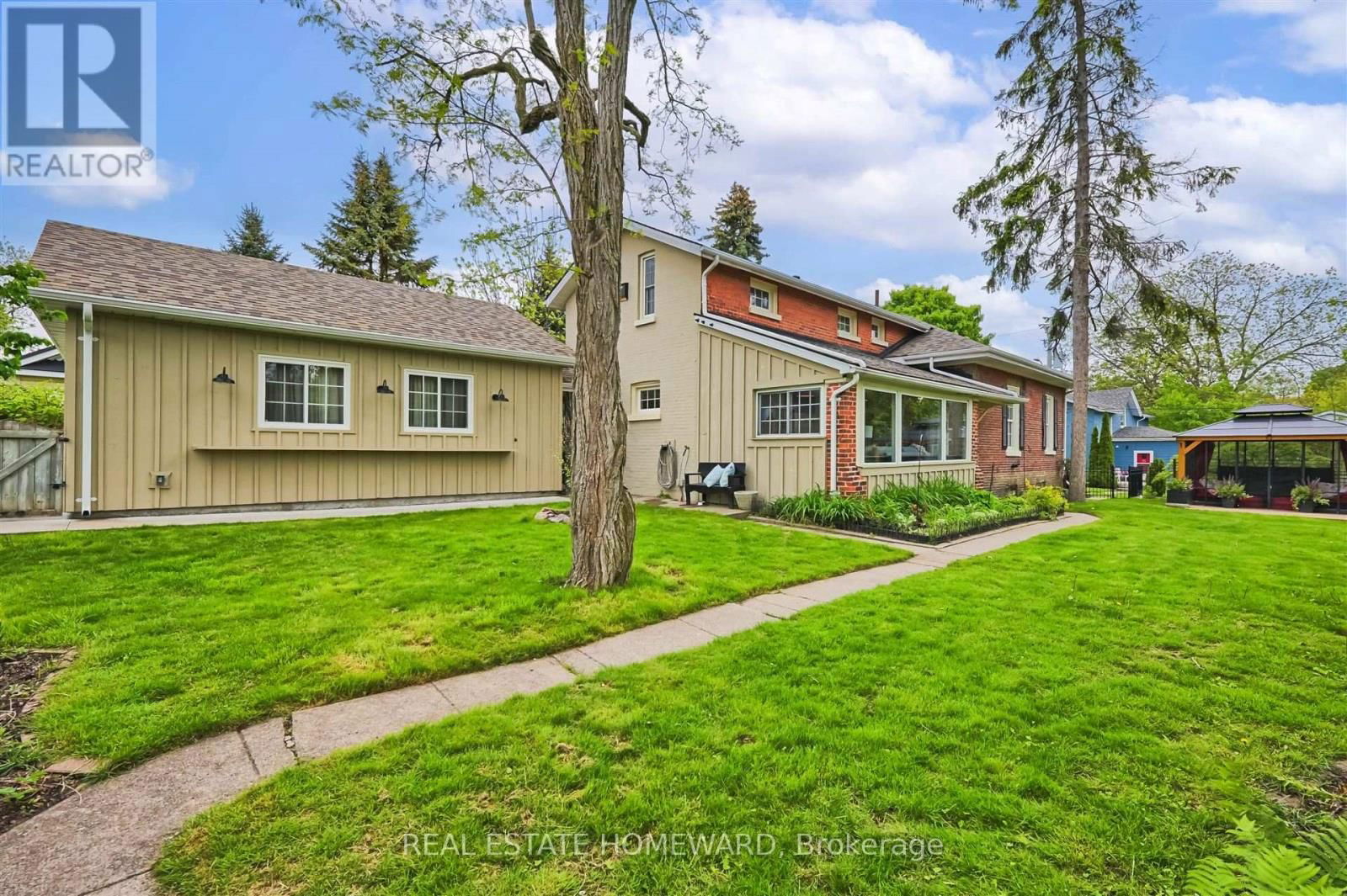 429 GEORGE STREET Image 34
