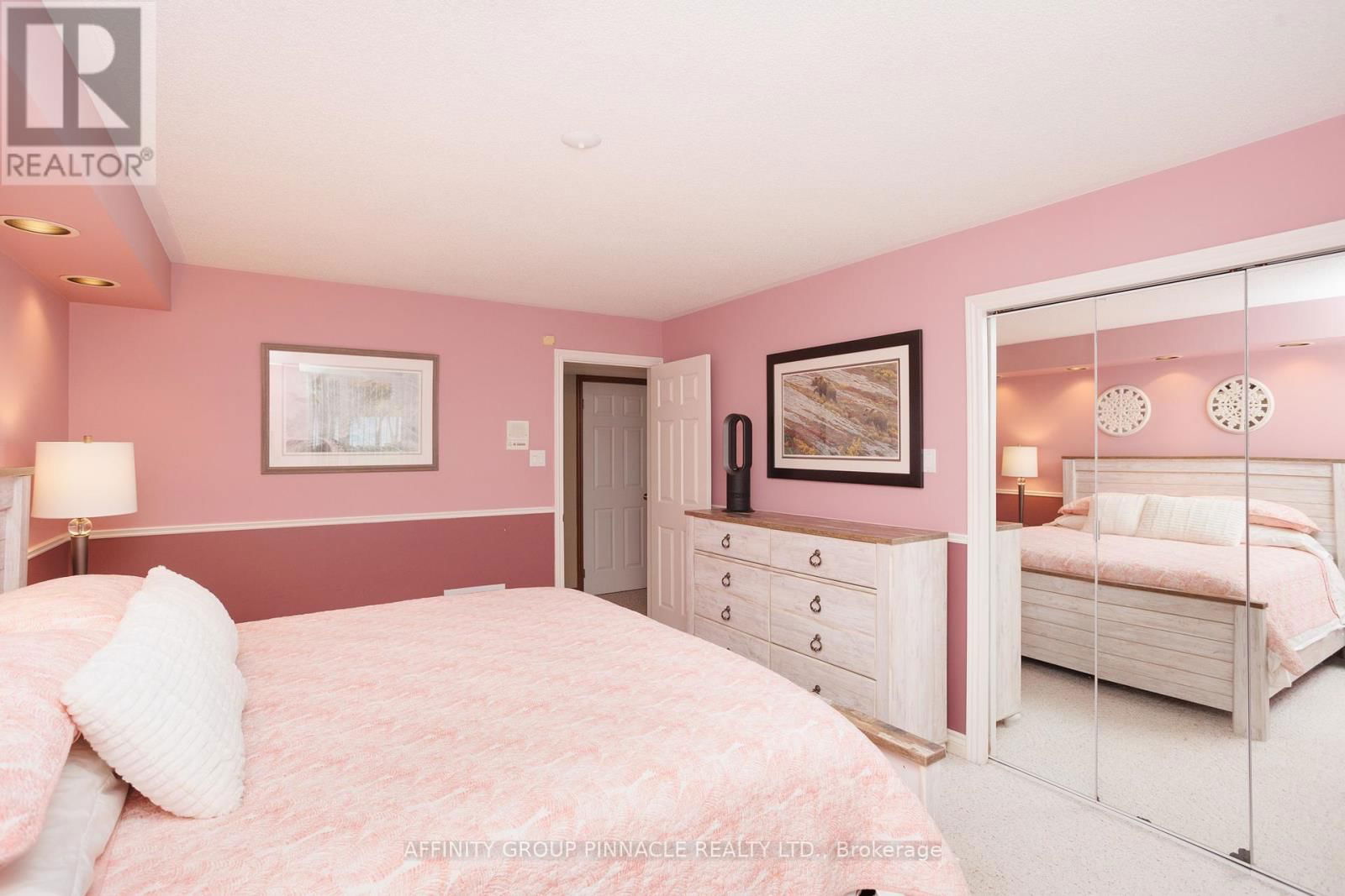 90 MCGREGOR DRIVE Image 35