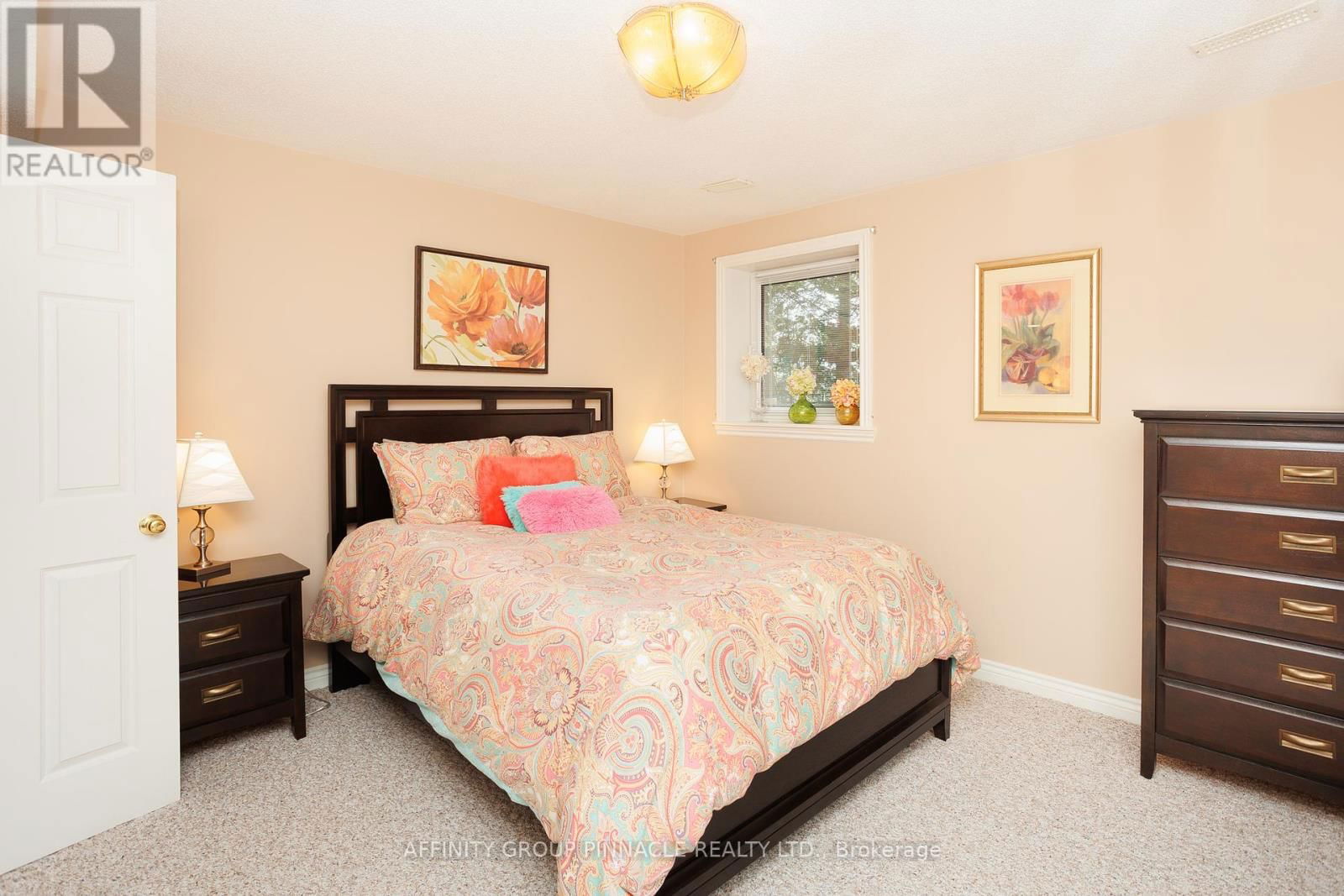 90 MCGREGOR DRIVE Image 36