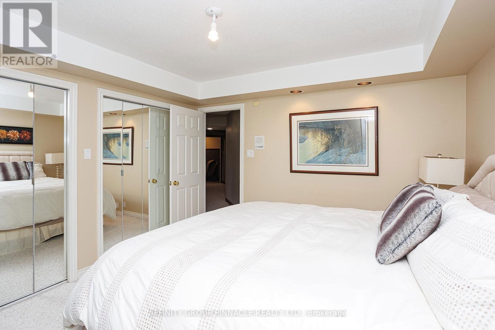 90 MCGREGOR DRIVE Image 37