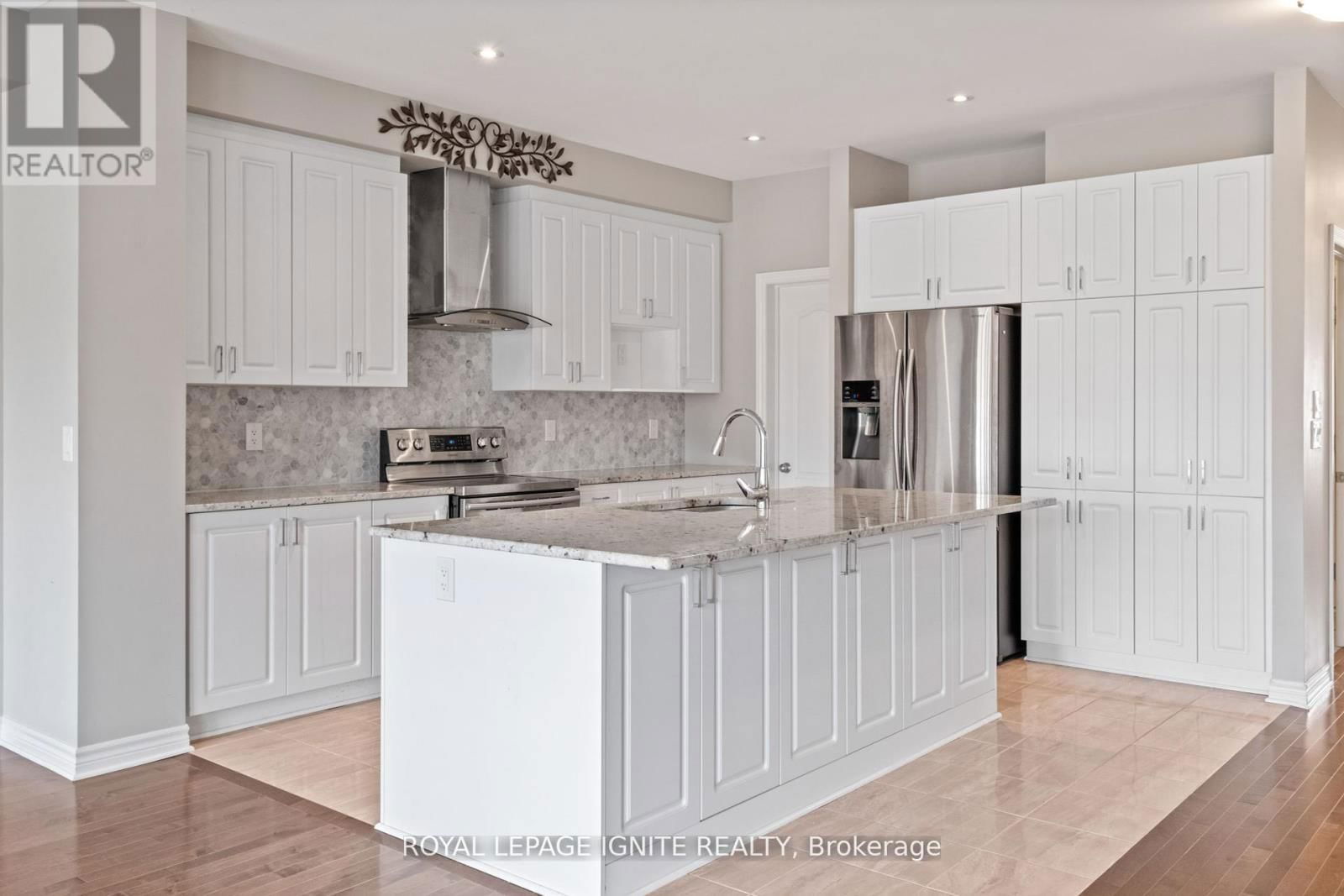866 RIVERVIEW WAY Image 11