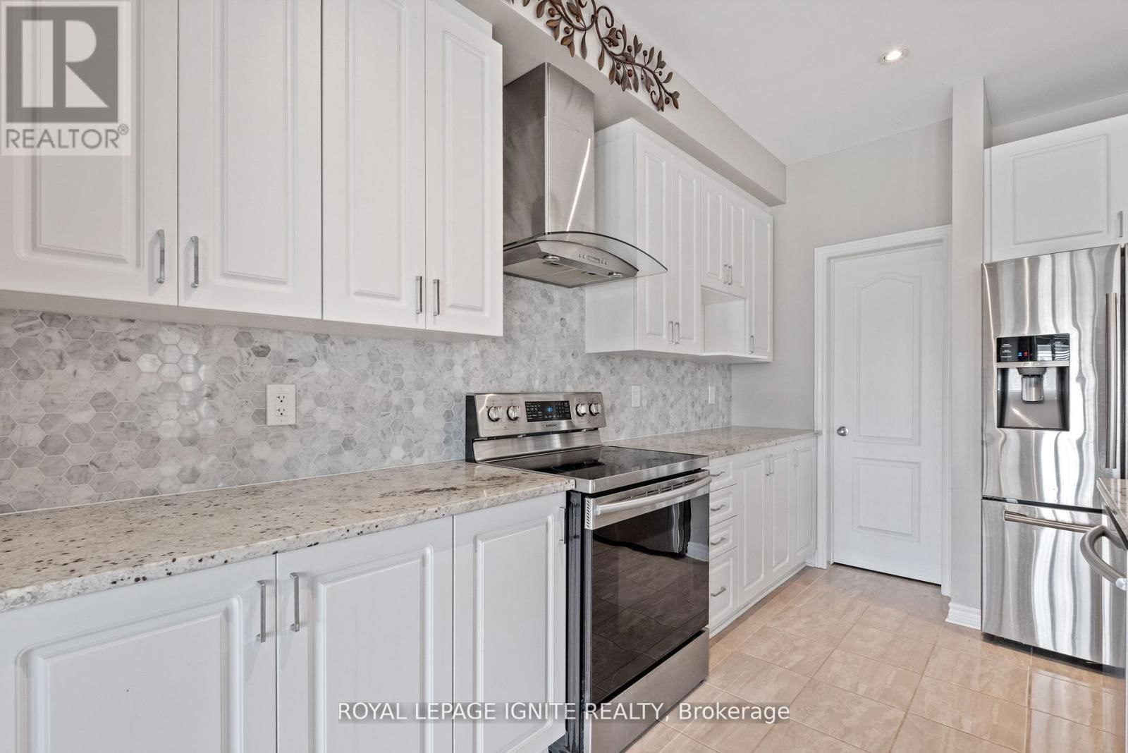 866 RIVERVIEW WAY Image 13