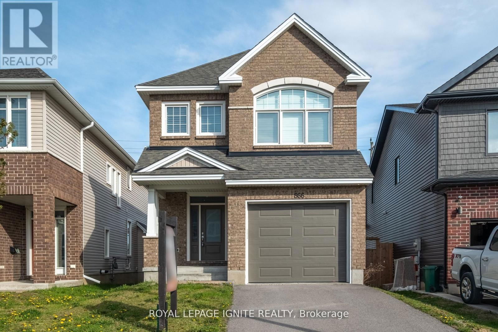 866 RIVERVIEW WAY Image 2
