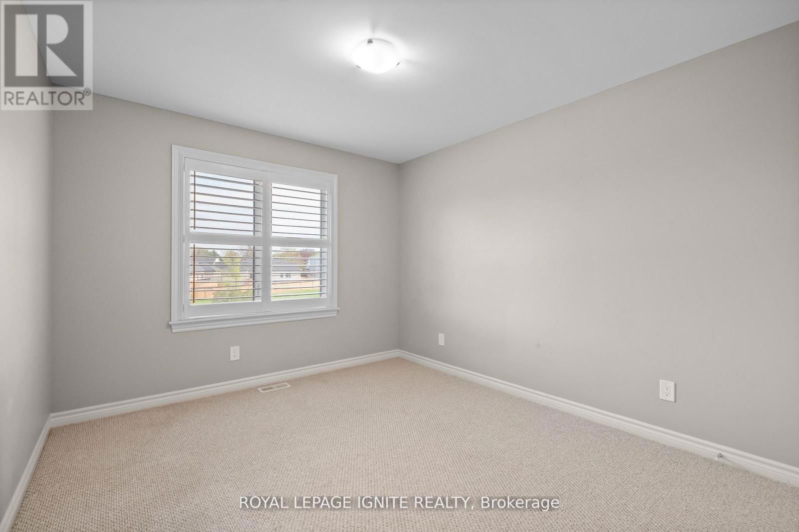 866 RIVERVIEW WAY Image 33