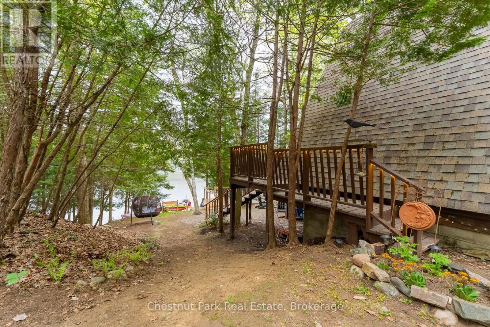 1499 KENNAWAY ROAD Image 37