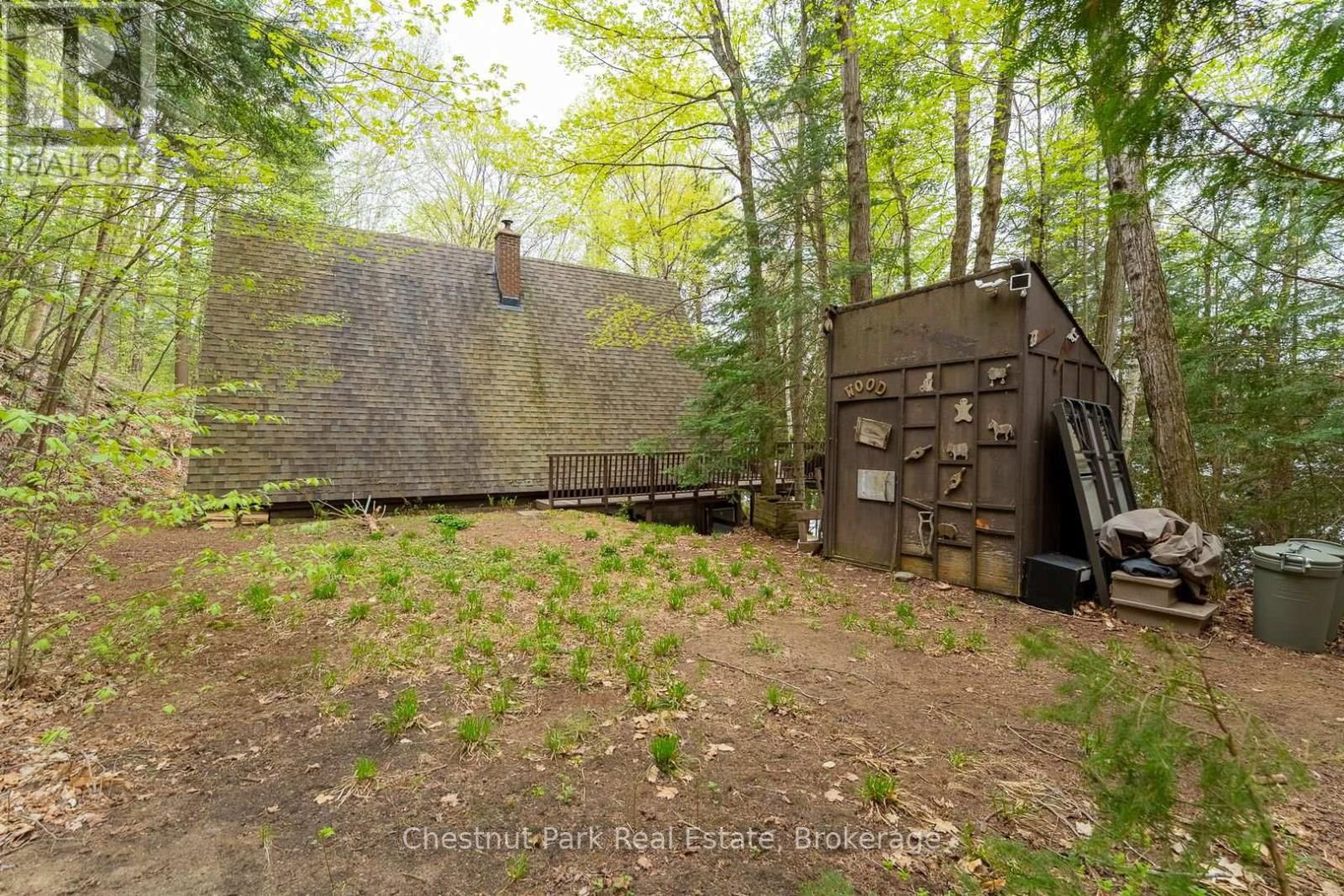 1499 KENNAWAY ROAD Image 38