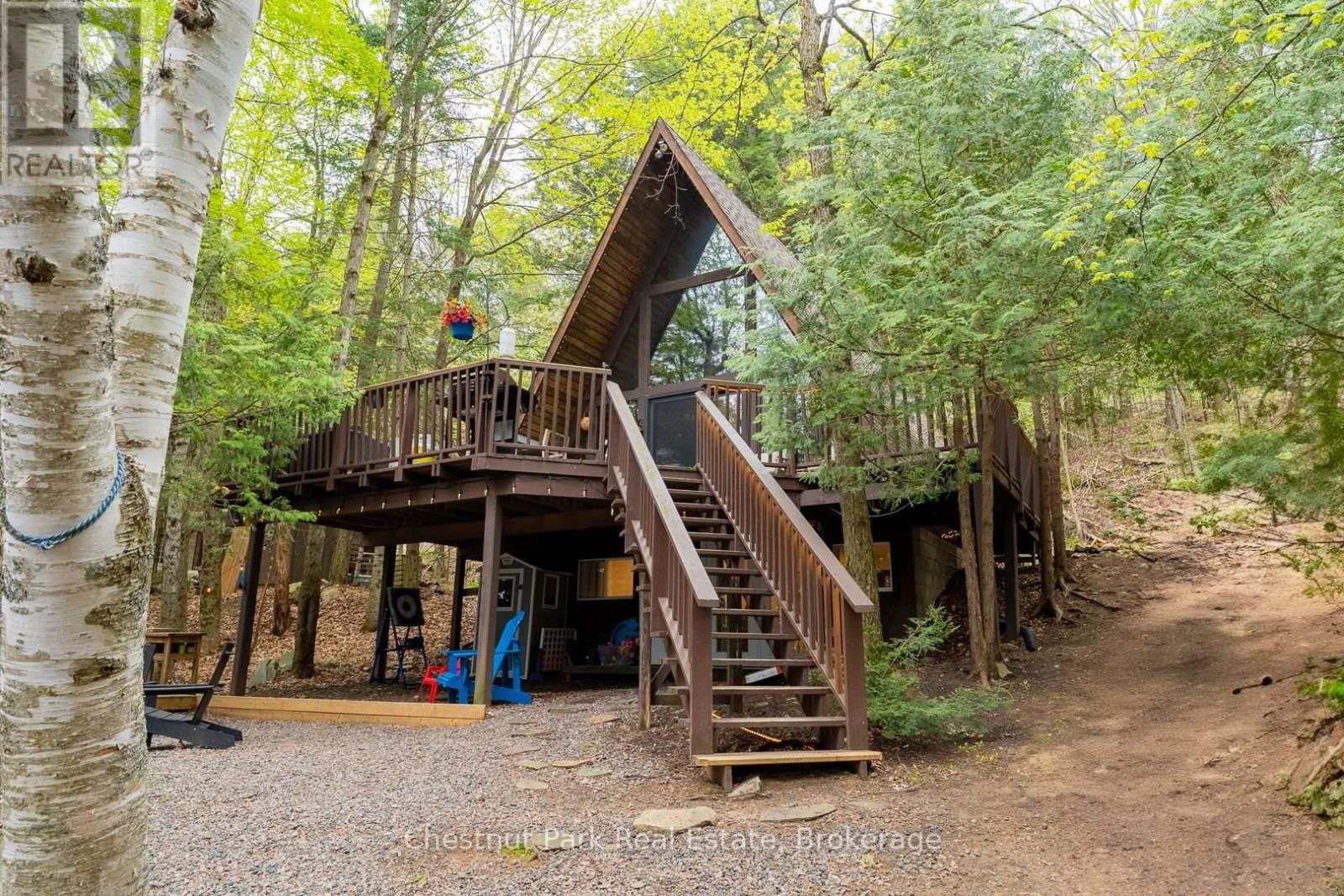 1499 KENNAWAY ROAD Image 4