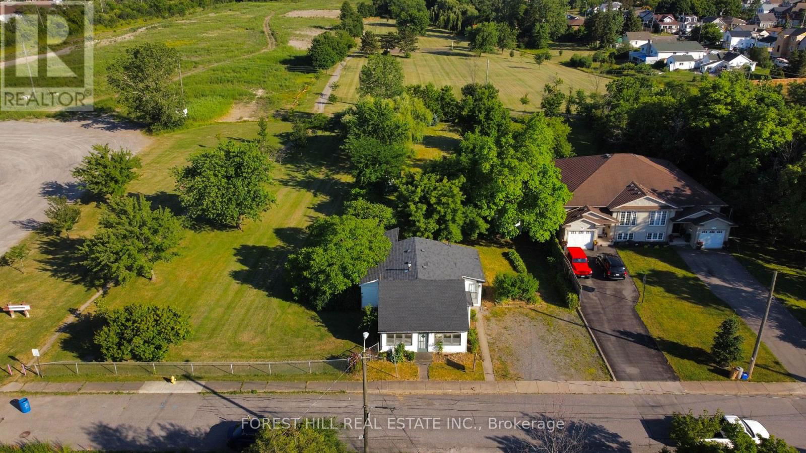 18 PHELPS STREET Image 5