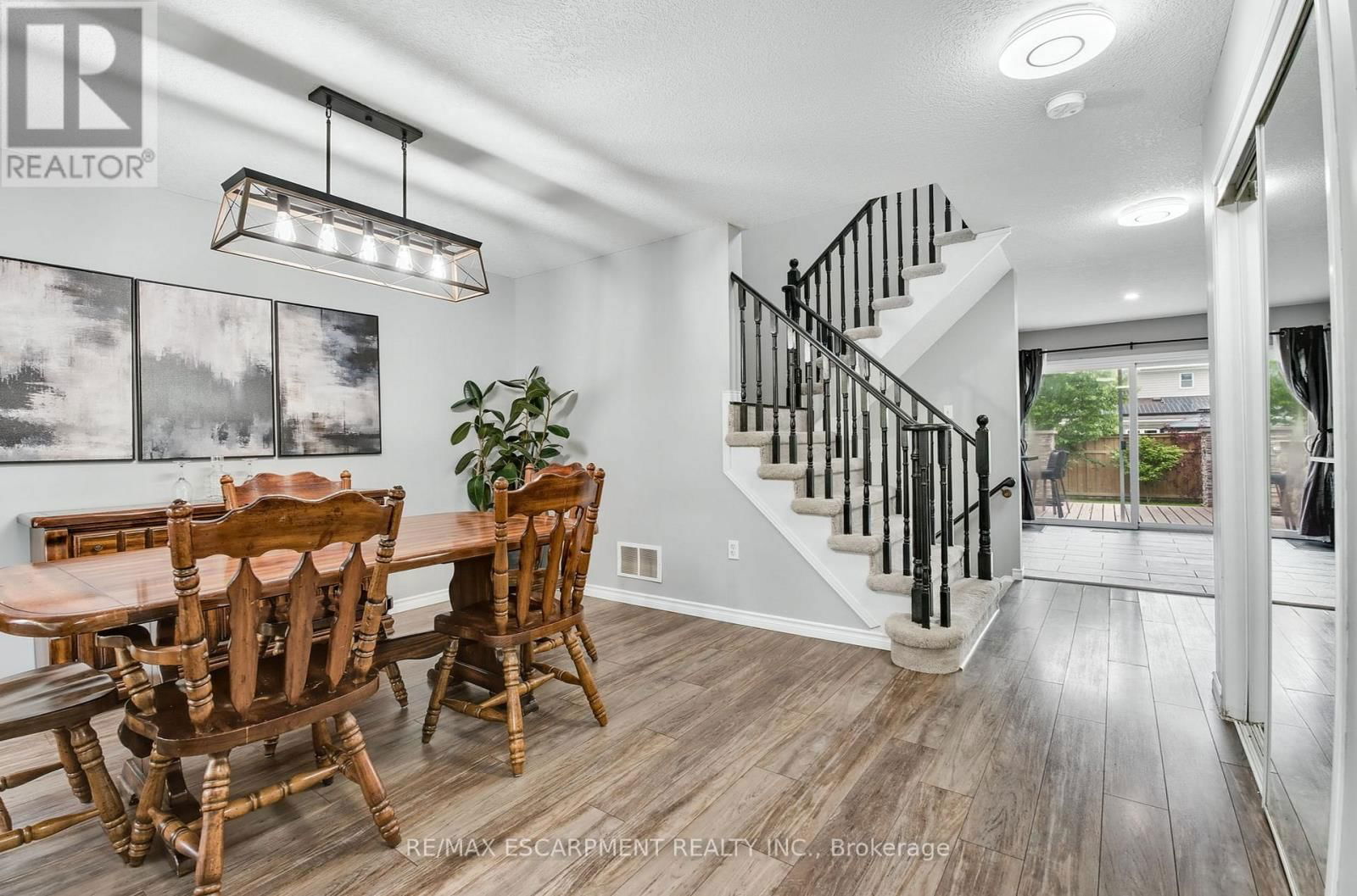 5 MAVIN STREET Image 10