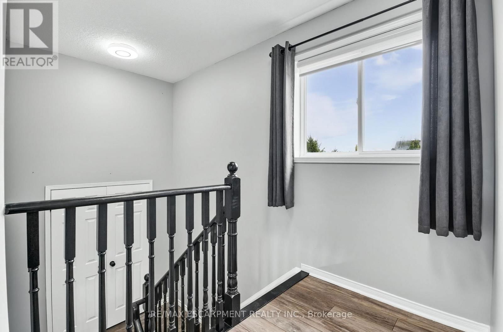 5 MAVIN STREET Image 25