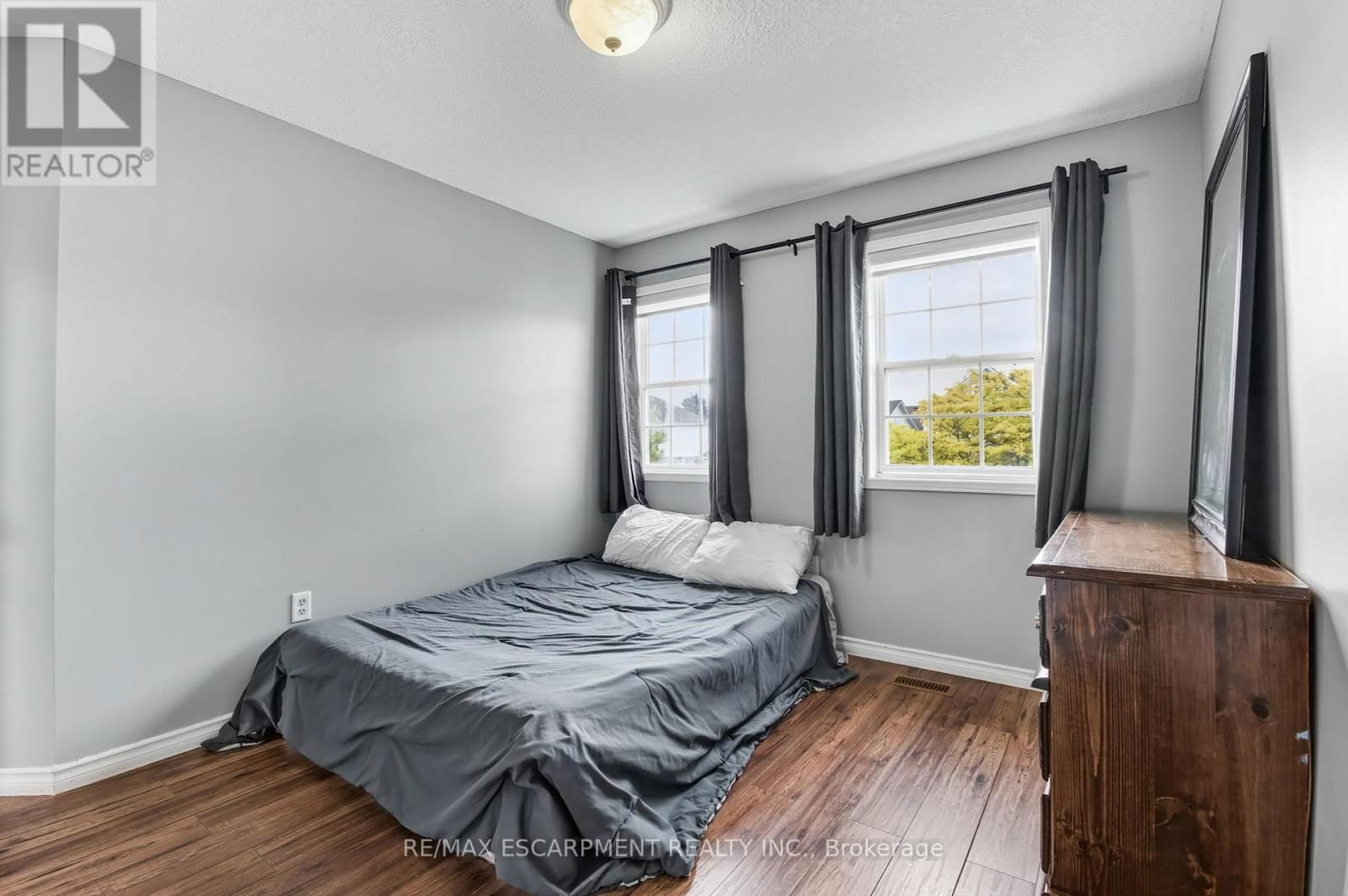 5 MAVIN STREET Image 28