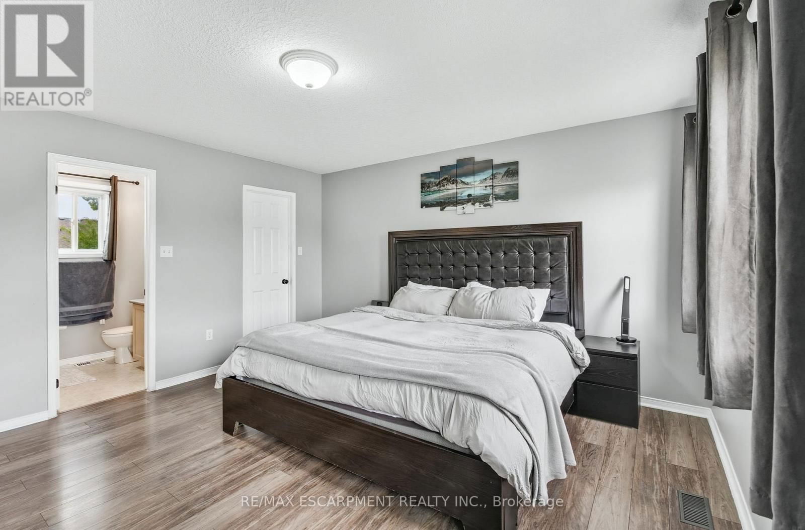 5 MAVIN STREET Image 37