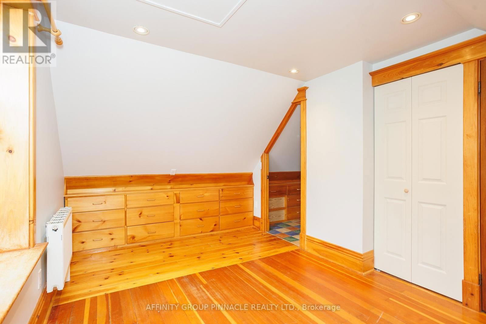 25 FRANCIS STREET Image 35