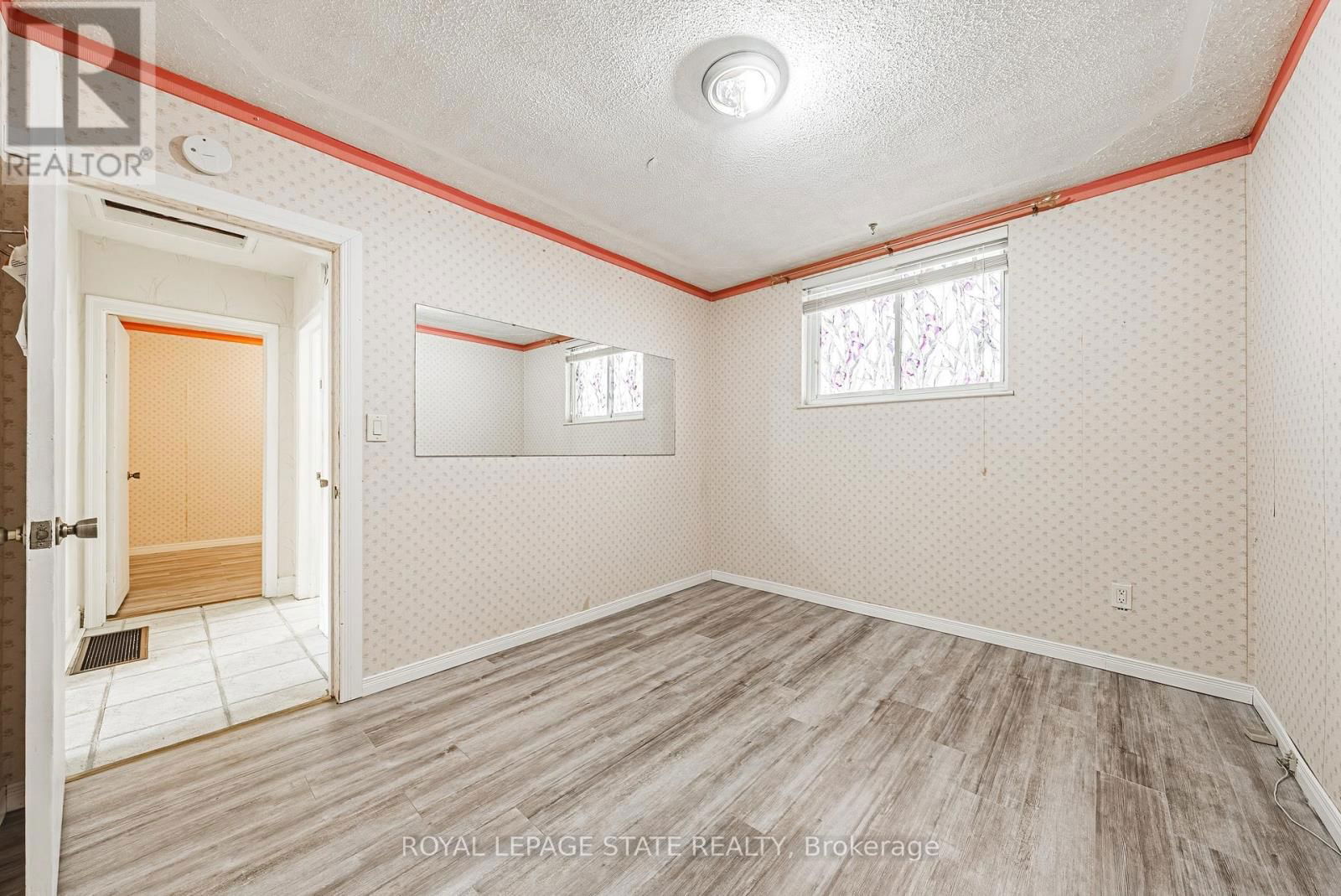 108 EAST 44TH STREET Image 17