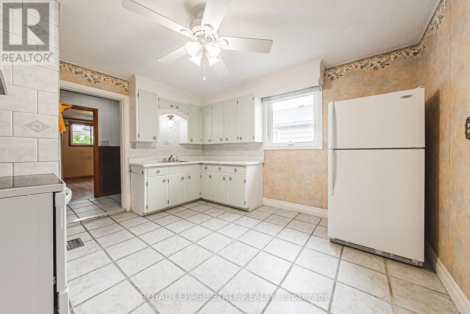 108 EAST 44TH STREET Image 6