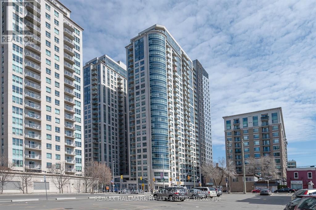 2701 - 195 BESSERER STREET Image 1