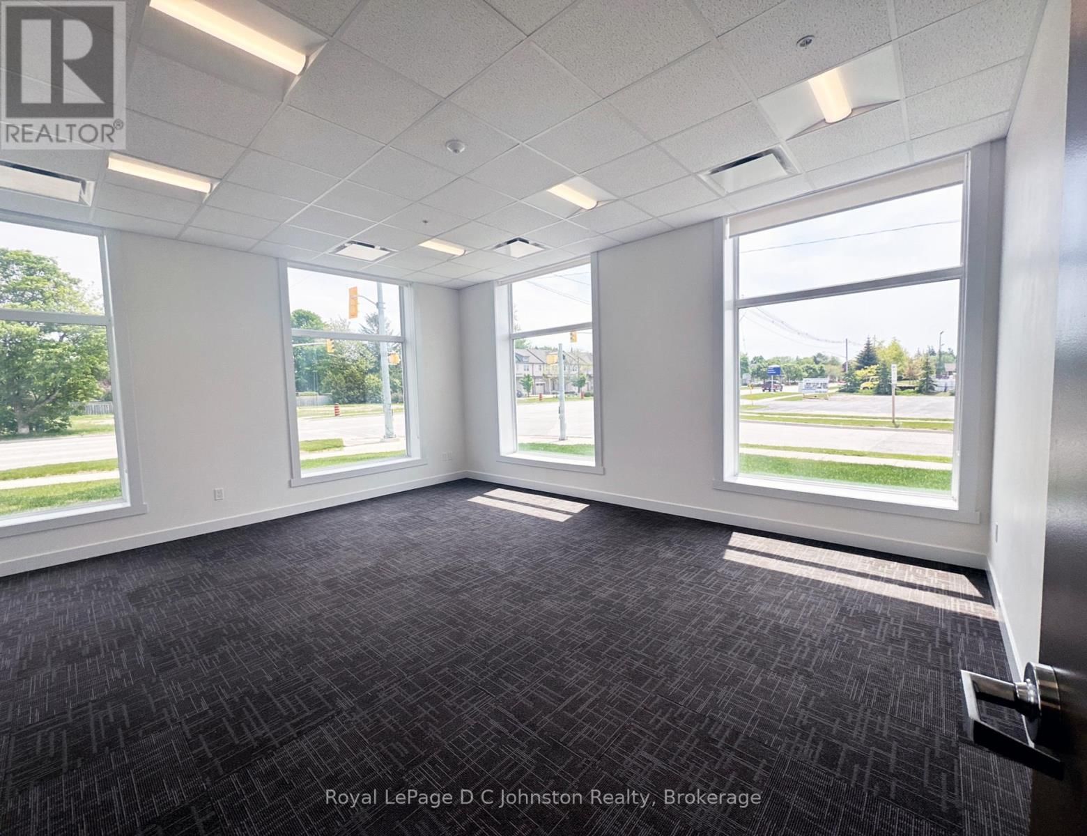 119 - 1020 GODERICH STREET Image 3