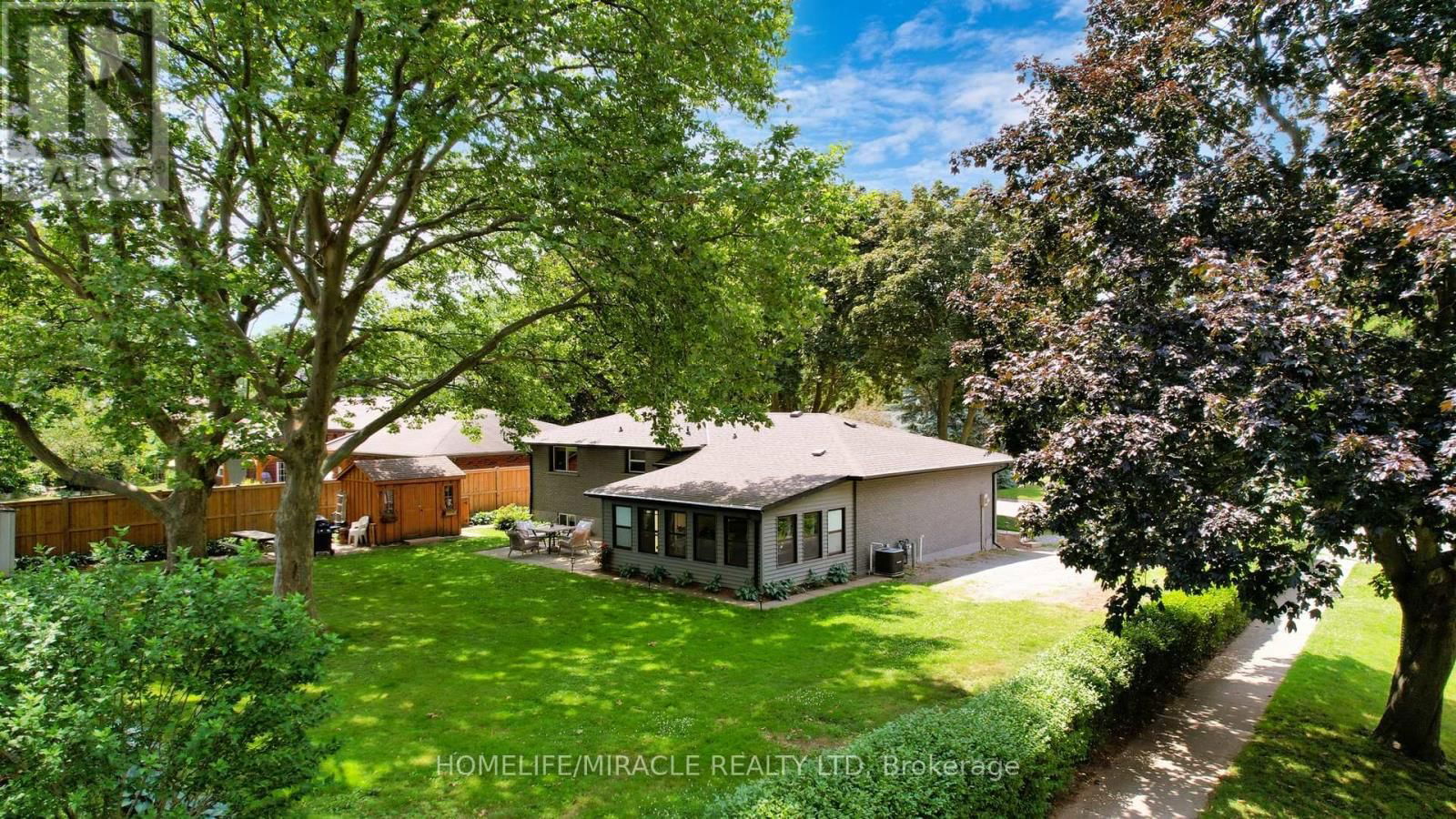 374 BOOK ROAD Image 50