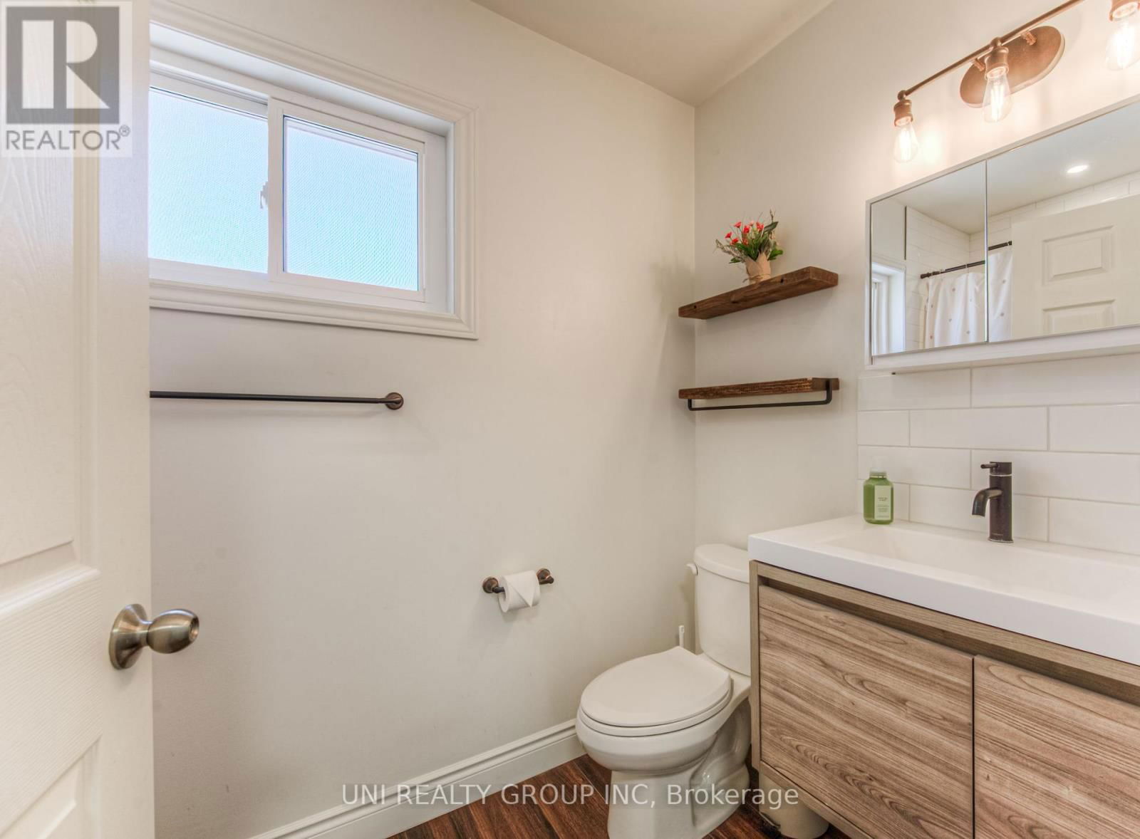 251 MARGARET AVENUE Image 15
