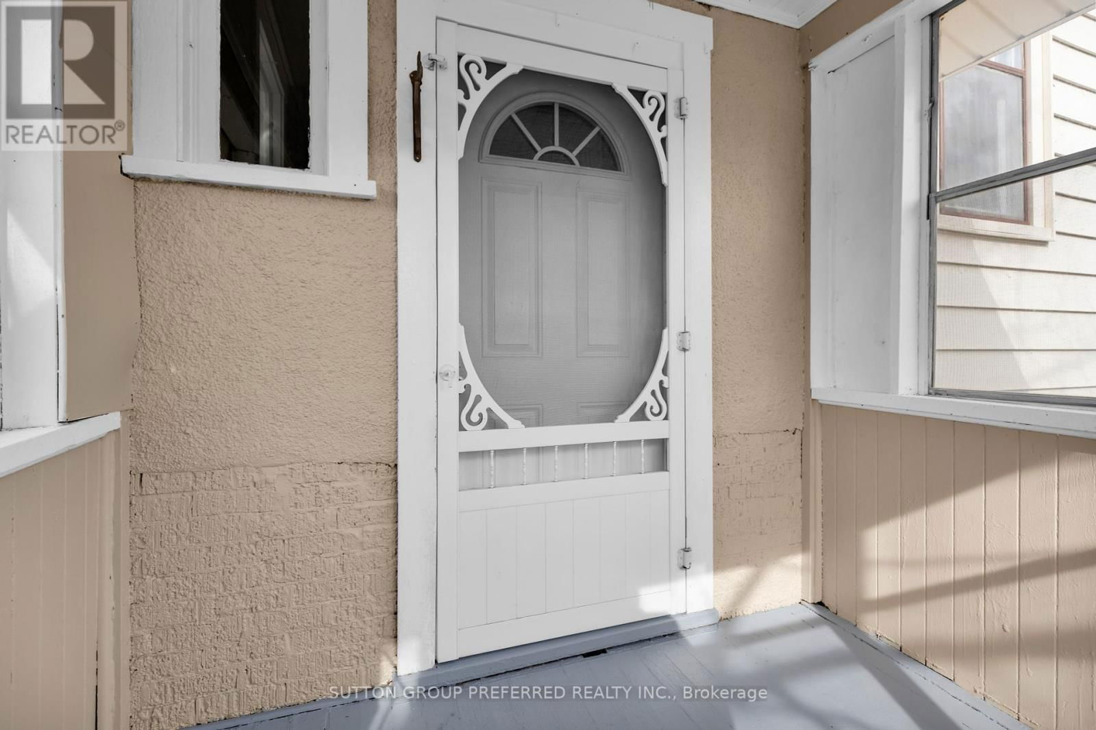 841 DUFFERIN AVENUE Image 22