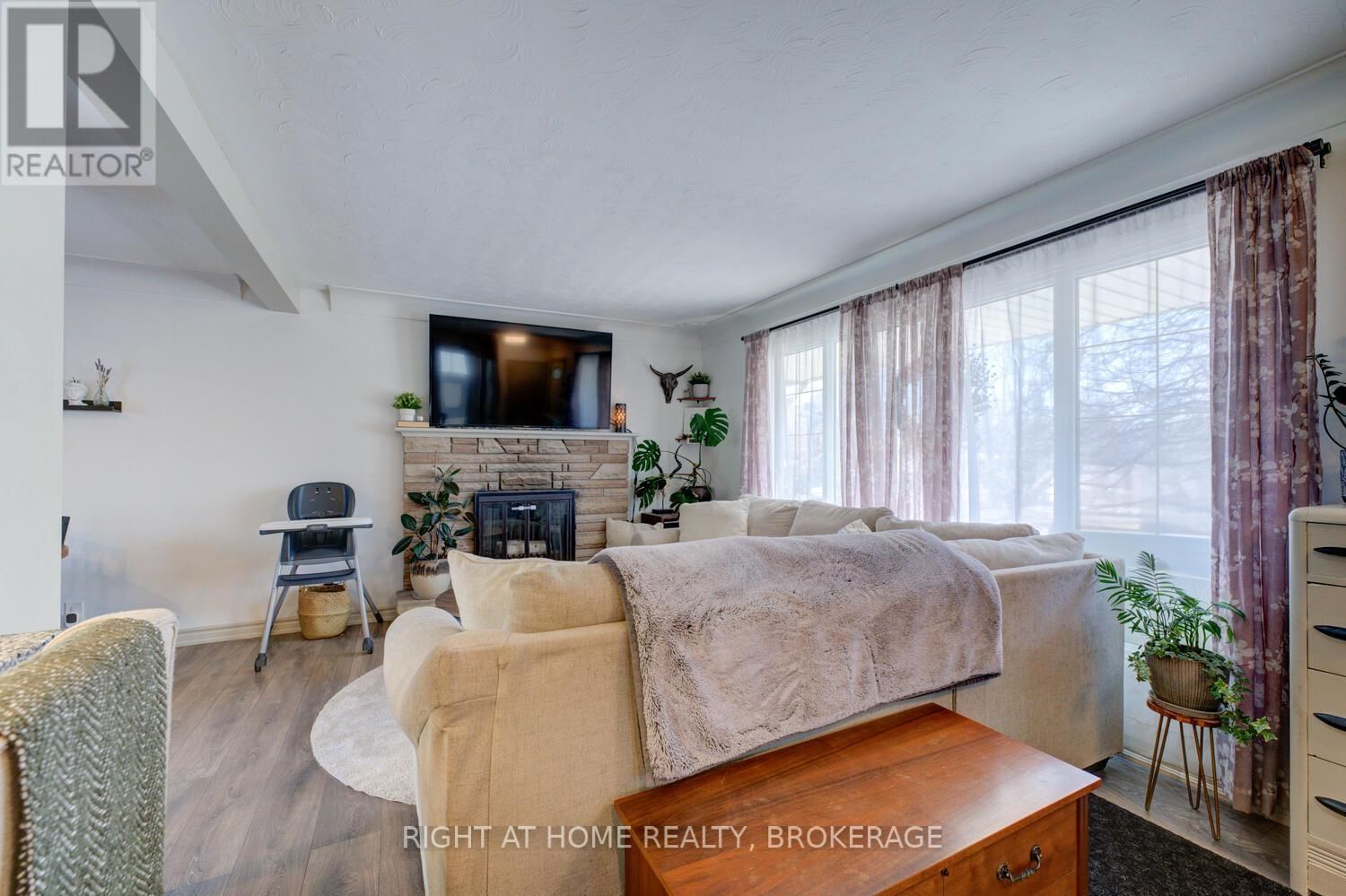 95 SILVER STREET Image 16