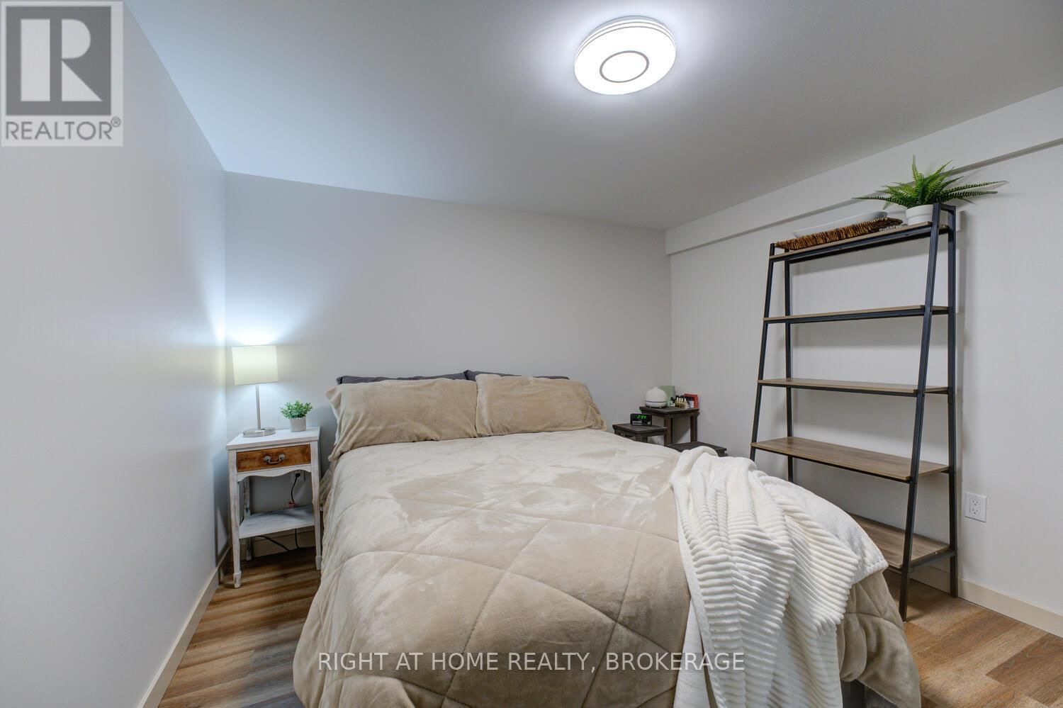95 SILVER STREET Image 30