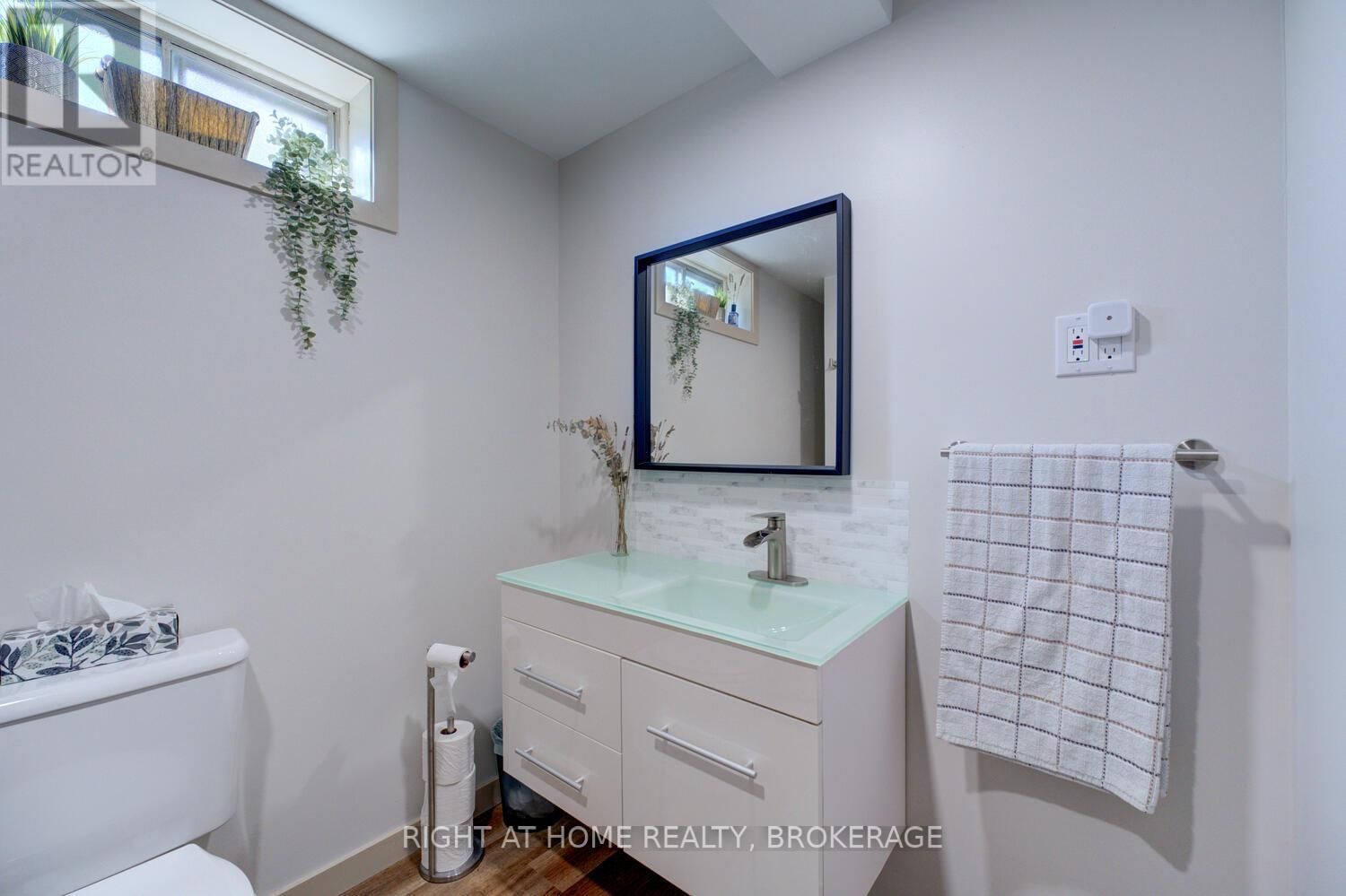 95 SILVER STREET Image 34