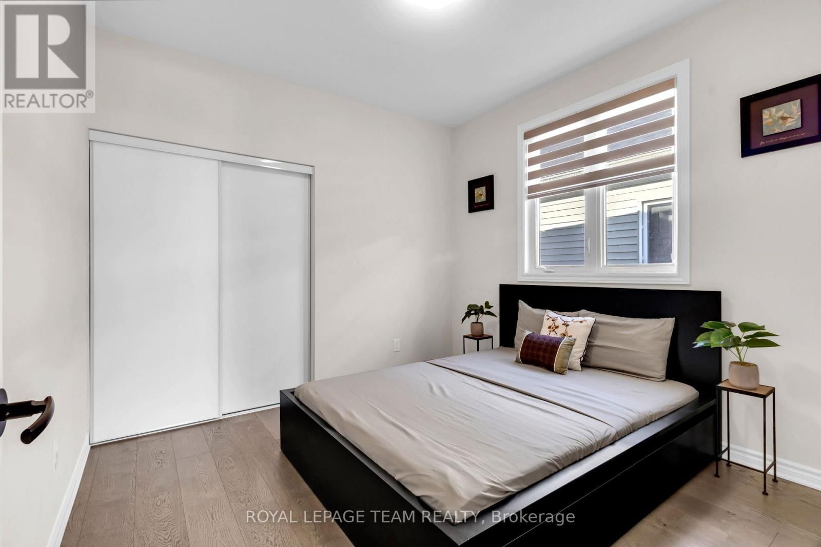 906 NOKOMIS PLACE Image 22