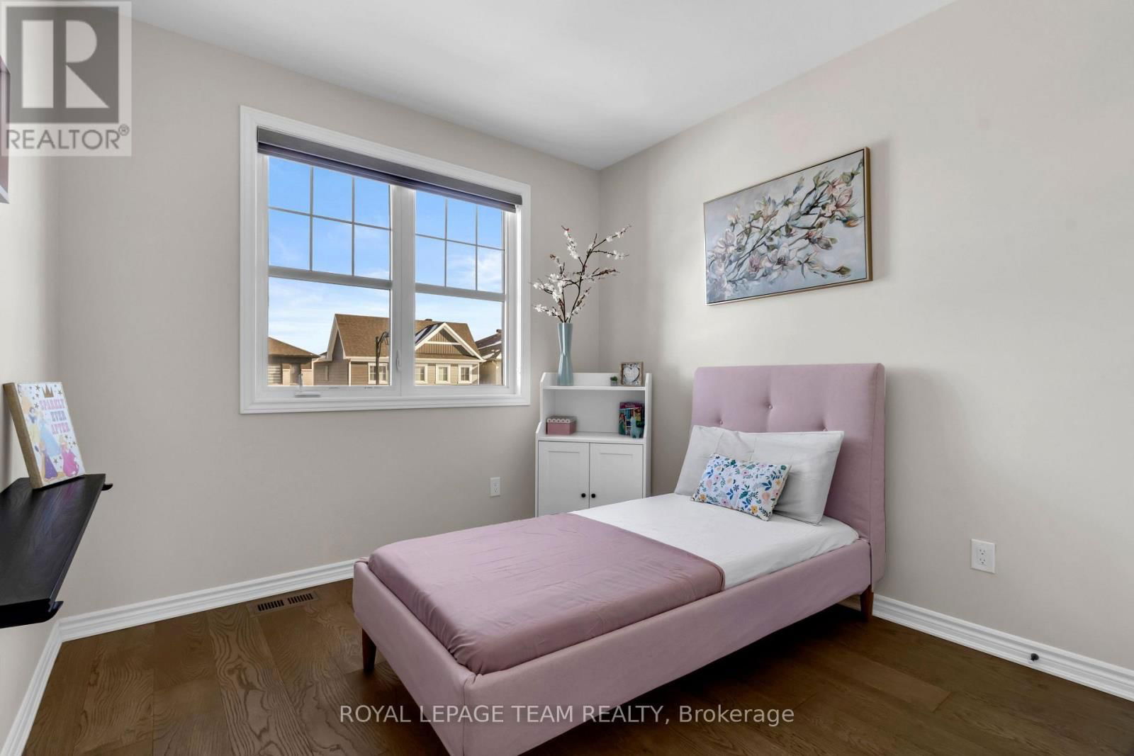 906 NOKOMIS PLACE Image 23