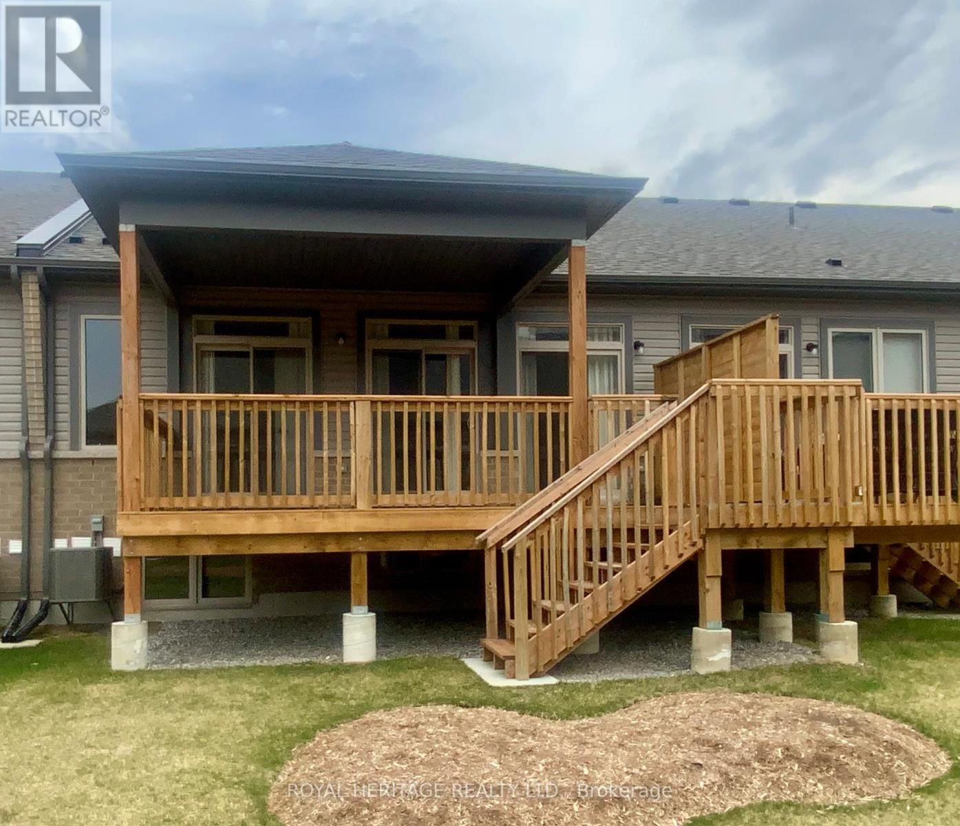 28 - 17 LAKEWOOD CRESCENT Image 17