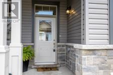 28 - 17 LAKEWOOD CRESCENT Image 2