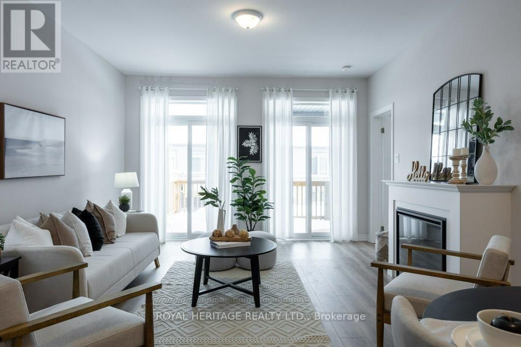 28 - 17 LAKEWOOD CRESCENT Image 6