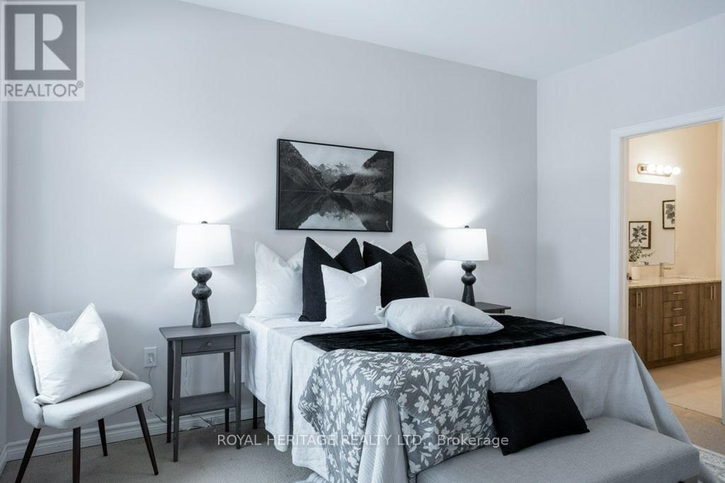 28 - 17 LAKEWOOD CRESCENT Image 7