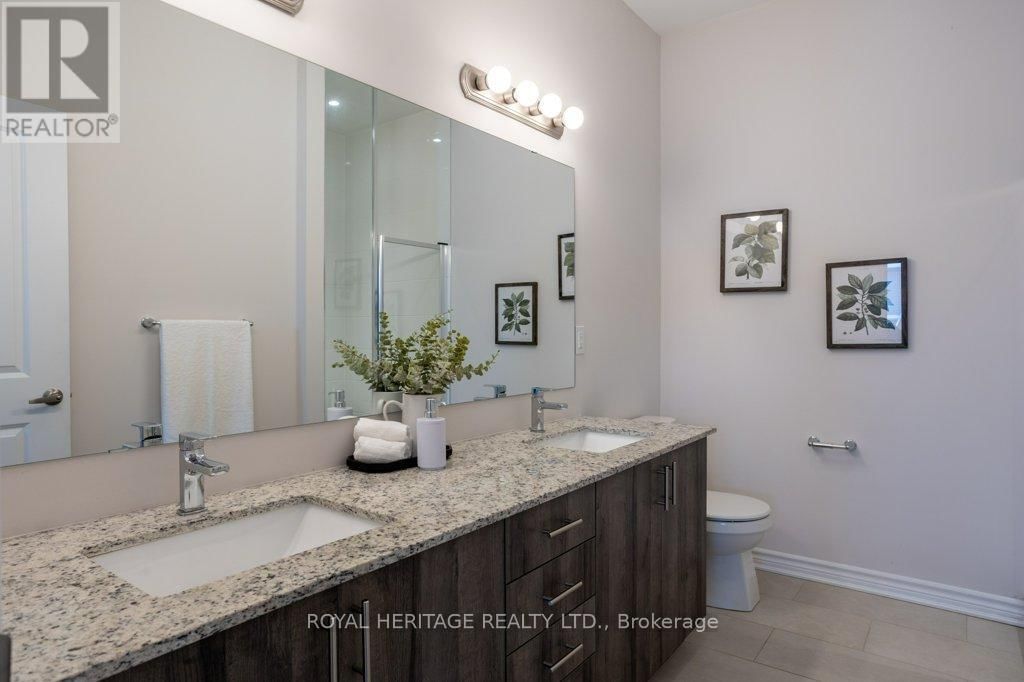 28 - 17 LAKEWOOD CRESCENT Image 8