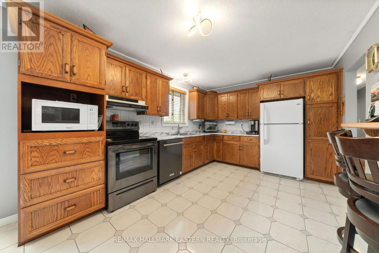 68 DIVISION ROAD Image 11