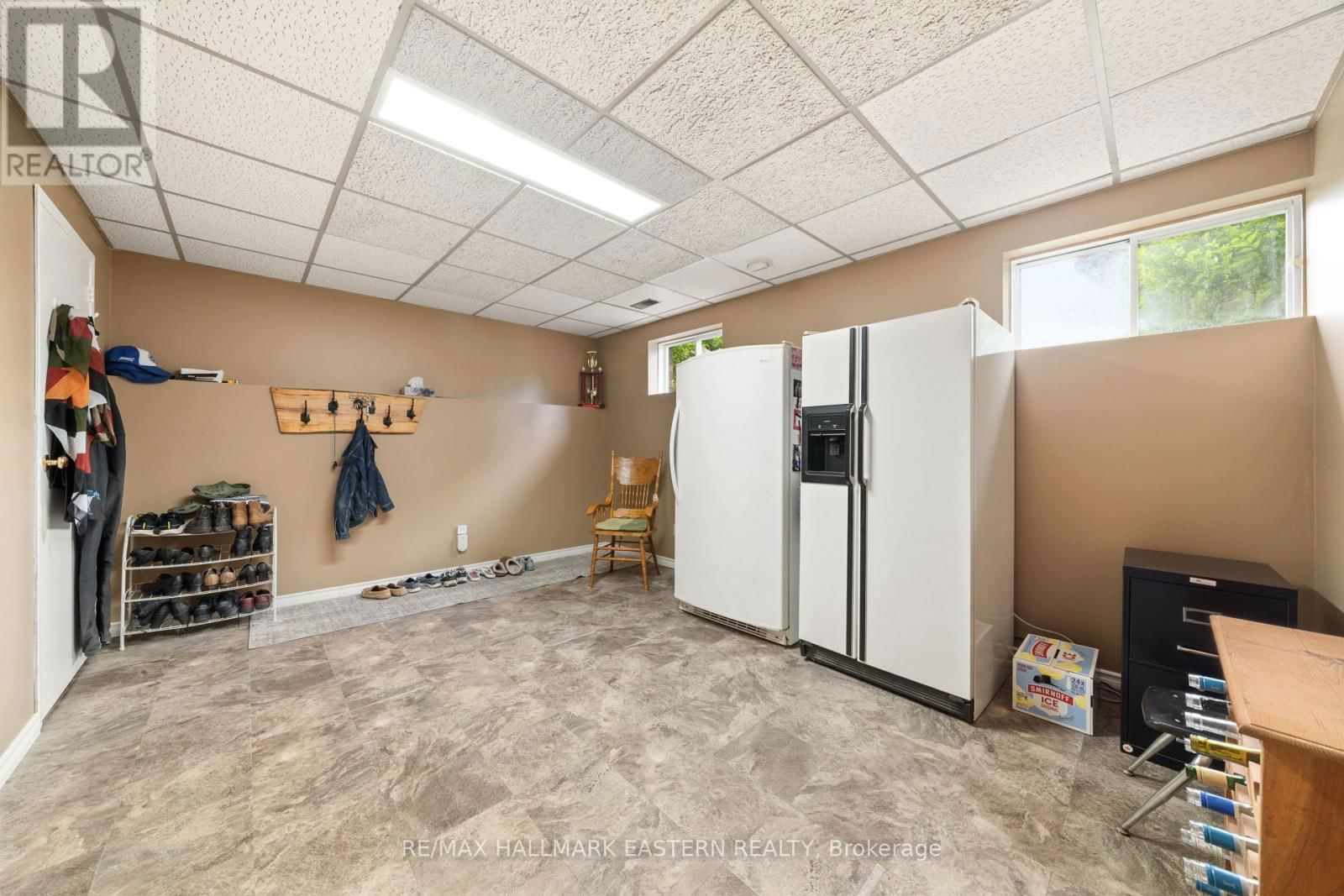68 DIVISION ROAD Image 32