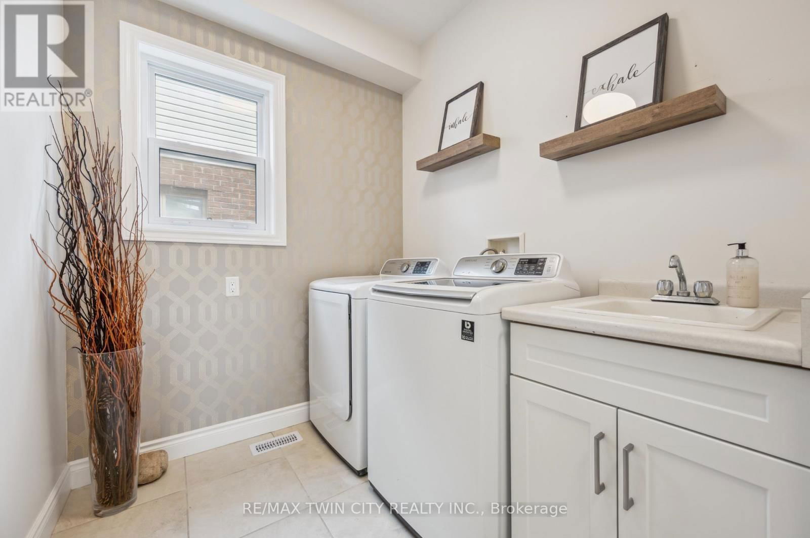 450 APPLEGATE COURT Image 18