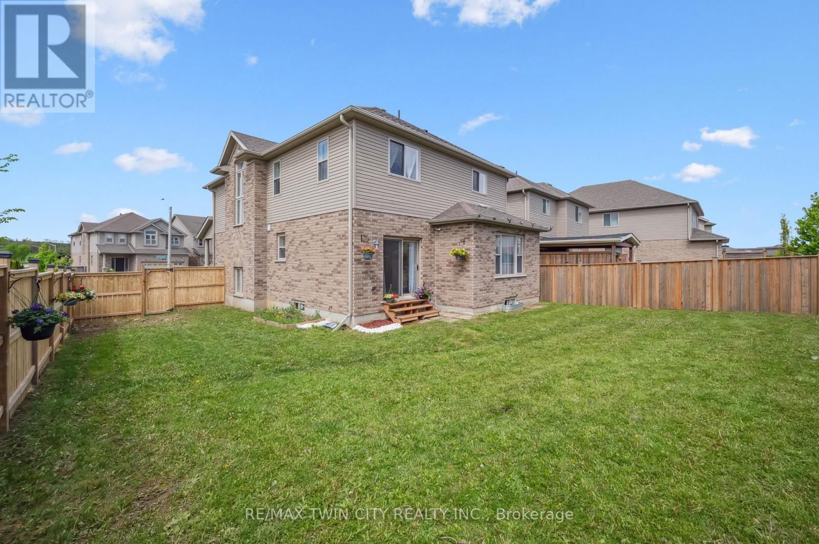 450 APPLEGATE COURT Image 39