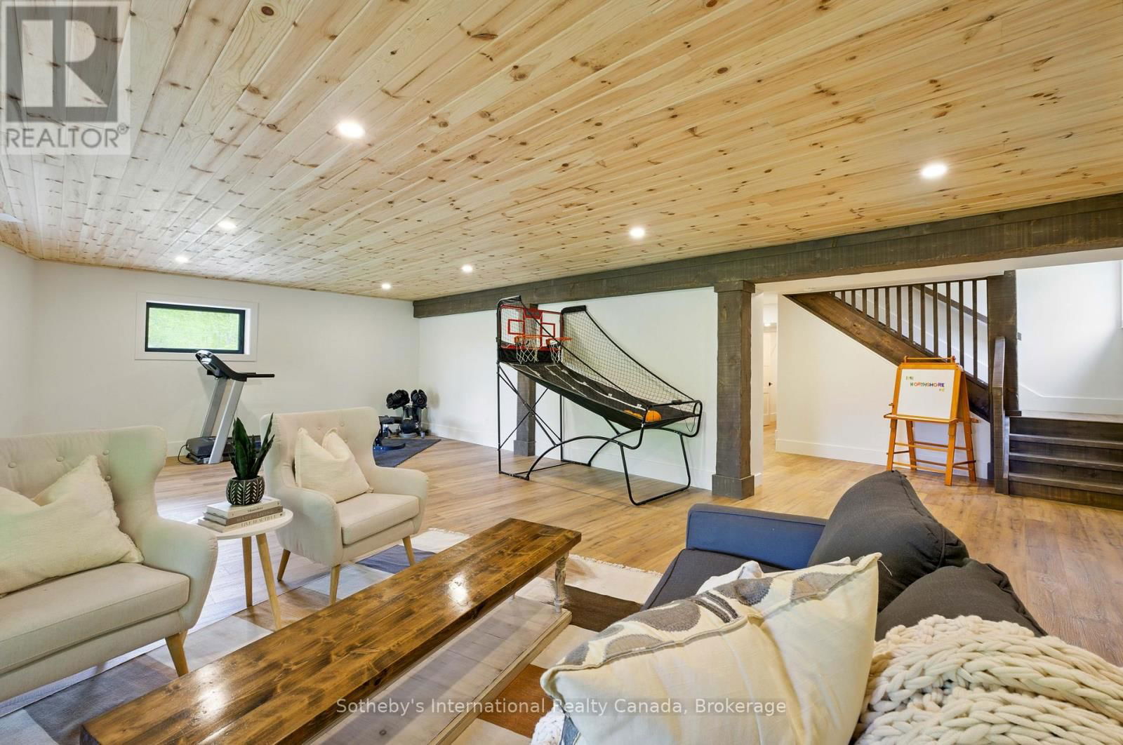 1241 NORTHSHORE ROAD Image 28