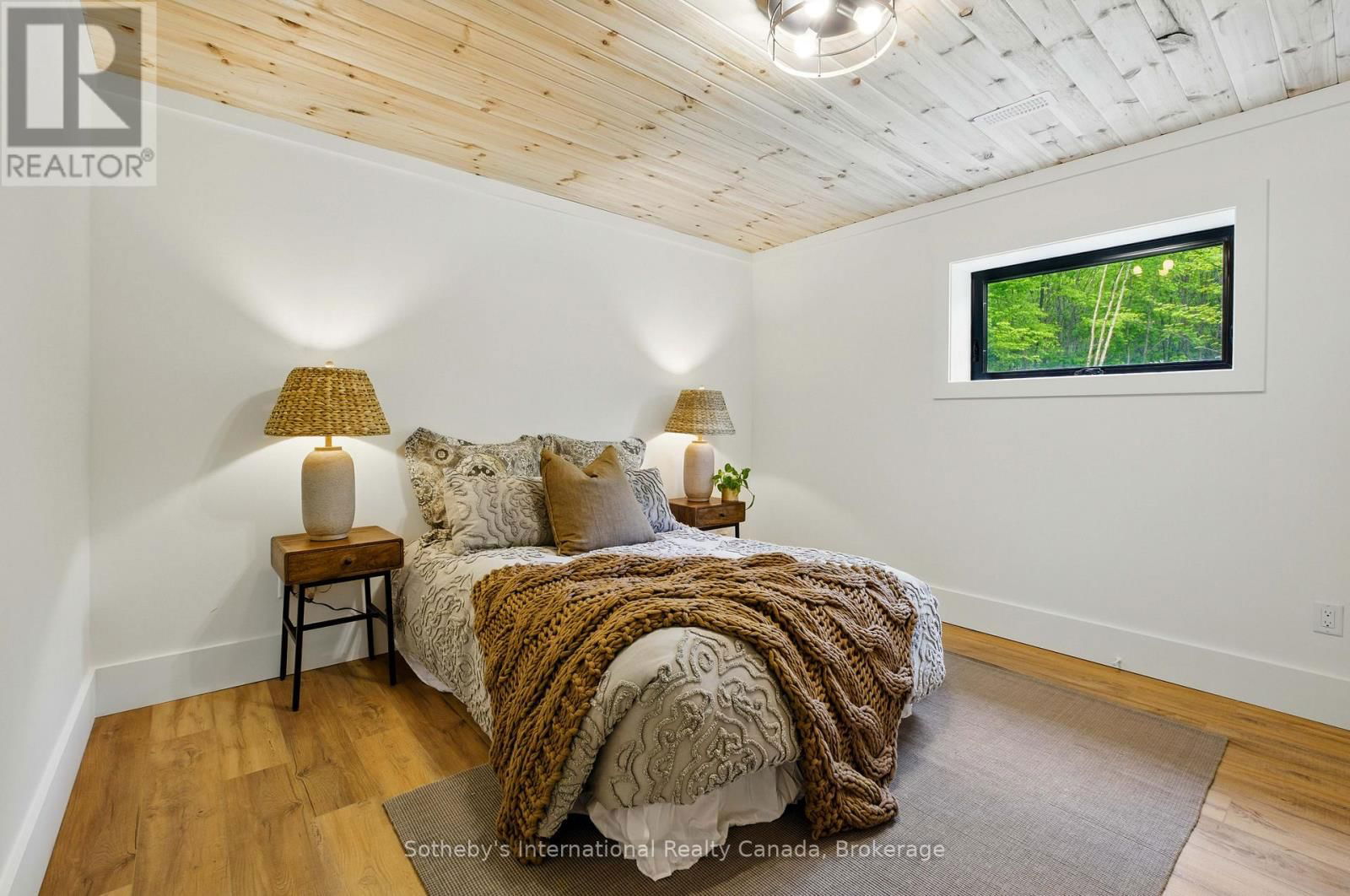 1241 NORTHSHORE ROAD Image 32
